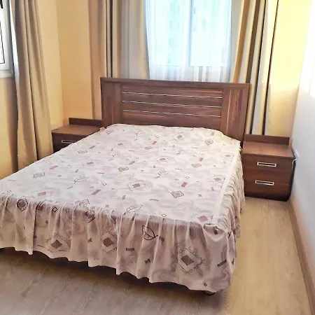 Long Beach 3 Bedroom